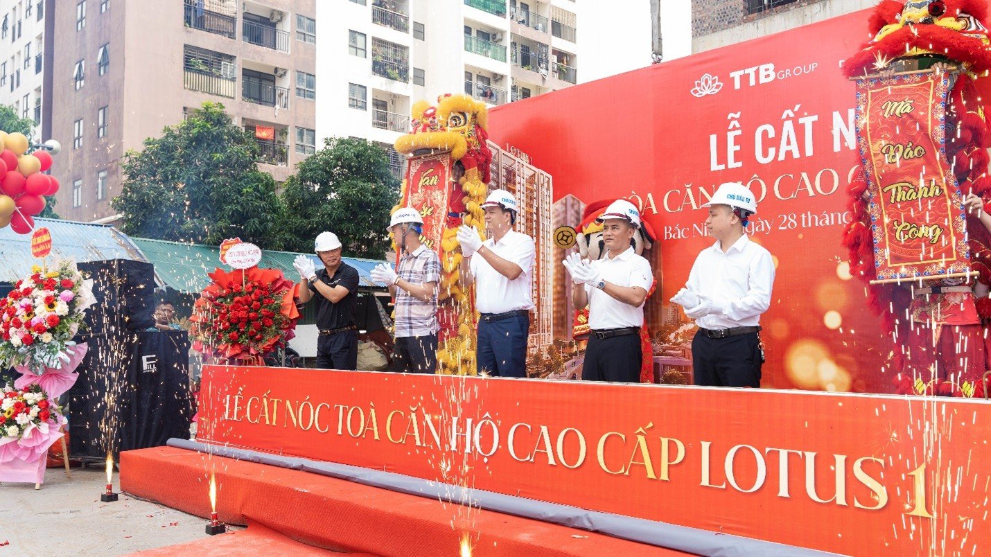TTBGROUP CHÍNH THỨC CẤT NÓC TÒA CT2A (LOTUS 1) – KHẲNG ĐỊNH TIẾN ĐỘ, CHẤT LƯỢNG VÀ SỰ TIN CẬY